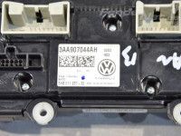 Volkswagen Touran Jahutuse / soojenduse juhtplokk Varuosa kood: 3AA907044AH ZJU
Kere tüüp: Mahtun...