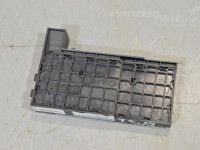 Volkswagen Transporter (T5, Caravelle, Multivan) Kaitsmete plokk / elekt.keskus Varuosa kood: 7H0937550A
Kere tüüp: Istmetega b...