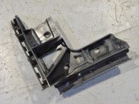 Volkswagen Touran Tagapampri kinnitus, parem Varuosa kood: 1T0807454
Kere tüüp: Mahtuniversaal