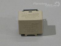 Toyota Avensis (T25) Suunatulede relee Varuosa kood: 81980-05040
Kere tüüp: Universaal...