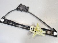 Volkswagen Amarok Esiukse klaasitõstuk, parem (el.) Varuosa kood: 2H0837402L
Kere tüüp: Pikap
Mooto...