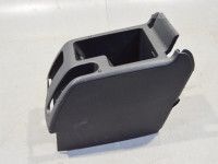 Volkswagen Golf 6 Kesk.konsool / käetugi Varuosa kood: 1Q0863323K  82V
Kere tüüp: Kabrio...