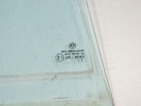 Volkswagen Golf 5 Tagaukse kolmnurk klaas, parem Varuosa kood: 1K6845216A
Kere tüüp: 5-ust luukp...