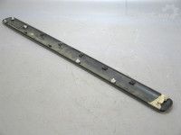 Citroen Berlingo 1996-2010 Esiukse liist, parem Varuosa kood: 9635188677
Kere tüüp: Kaubik