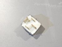 Toyota Prius 2009-2016 Esitulede relee Varuosa kood: 90987-T2002
Lisamärkmed: AH156700...