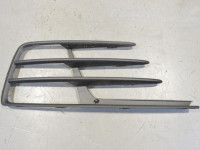 Volkswagen Scirocco Esipampri võre, parem Varuosa kood: 1K8853666E 9B9
Kere tüüp: 3-ust l...