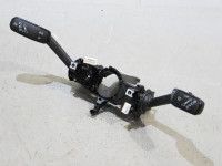 Volkswagen Golf 7 Esitulede / Suunatulede / Klaasipuhast.lüliti Varuosa kood: 5Q0053521R
Kere tüüp: Universaal
...