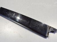 Volkswagen Golf 7 Tagaukse liist (klaasiraamil), vasak Varuosa kood: 5G6839901A  041
Kere tüüp: 5-ust ...