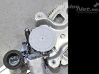 Toyota RAV4 (XA30) 2006-2013 Tagaukse klaasitõstuki mootor, parem Varuosa kood: 85720-35140
Lisamärkmed: 262100-2340