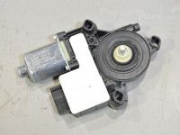 Volkswagen Polo Esiukse klaasitõstuki mootor, parem Varuosa kood: 2Q1959882
Kere tüüp: 5-ust luukpä...