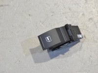 Volkswagen Passat (B7) Klaasitõstuki lüliti, parem (esim.) Varuosa kood: 7L6959855B  REH
Kere tüüp: Univer...