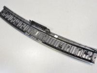 Volkswagen Touareg TAGAPANEELI KATE Varuosa kood: 7P0863459G  82V
Kere tüüp: Maastur