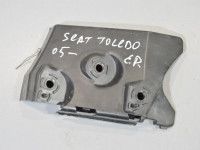 Seat Toledo Esipampri kinnitus, parem Varuosa kood: 5P0807184A
Kere tüüp: 5-ust luukp...