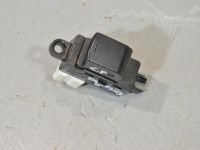 Subaru Forester Klaasitõstuki lüliti, parem (esim.) Varuosa kood: 83071FG110
Kere tüüp: Linnamaastu...
