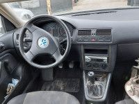 Volkswagen Bora 2002 - Auto varuosadeks
