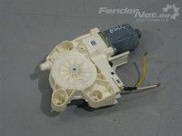 Ford Focus Esiukse klaasitõstuki mootor, parem Varuosa kood: 1430367
Kere tüüp: 5-ust luukpära...