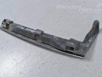 Ford Galaxy Esipampri kinnitus, vasak Varuosa kood: 95VW-17E775-CC
Kere tüüp: Mahtuni...