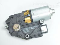 Honda CR-V Katuseluugi mootor Varuosa kood: 70450-SMG-E01
Kere tüüp: Linnamaa...