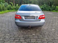 Mercedes-Benz E (W212) 2010 - Auto varuosadeks