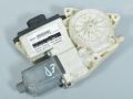 BMW X3 (E83) Esiukse klaasitõstuki mootor, parem Varuosa kood: 67626925964
Kere tüüp: Linnamaast...