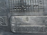 Peugeot 308 Radiaatori tuulesuunaja, vasak Varuosa kood: 7104GJ
Kere tüüp: 5-ust luukpära
...