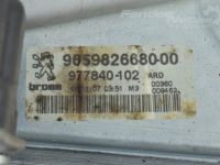Peugeot 308 Tagaukse klaasitõstuk, parem (el.) Varuosa kood: 9204P5 | 9675466380
Kere tüüp: 5-...